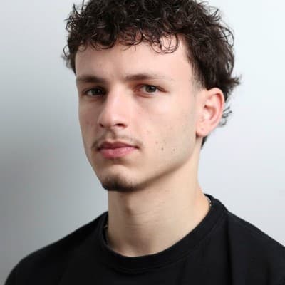 Evan E. at Leev Agency